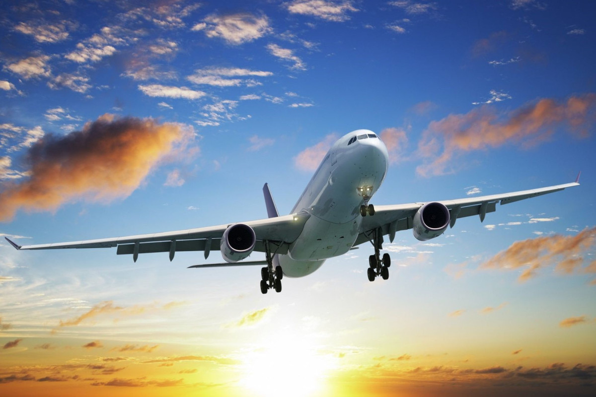 Azerbaijan and India eye conducting direct flights