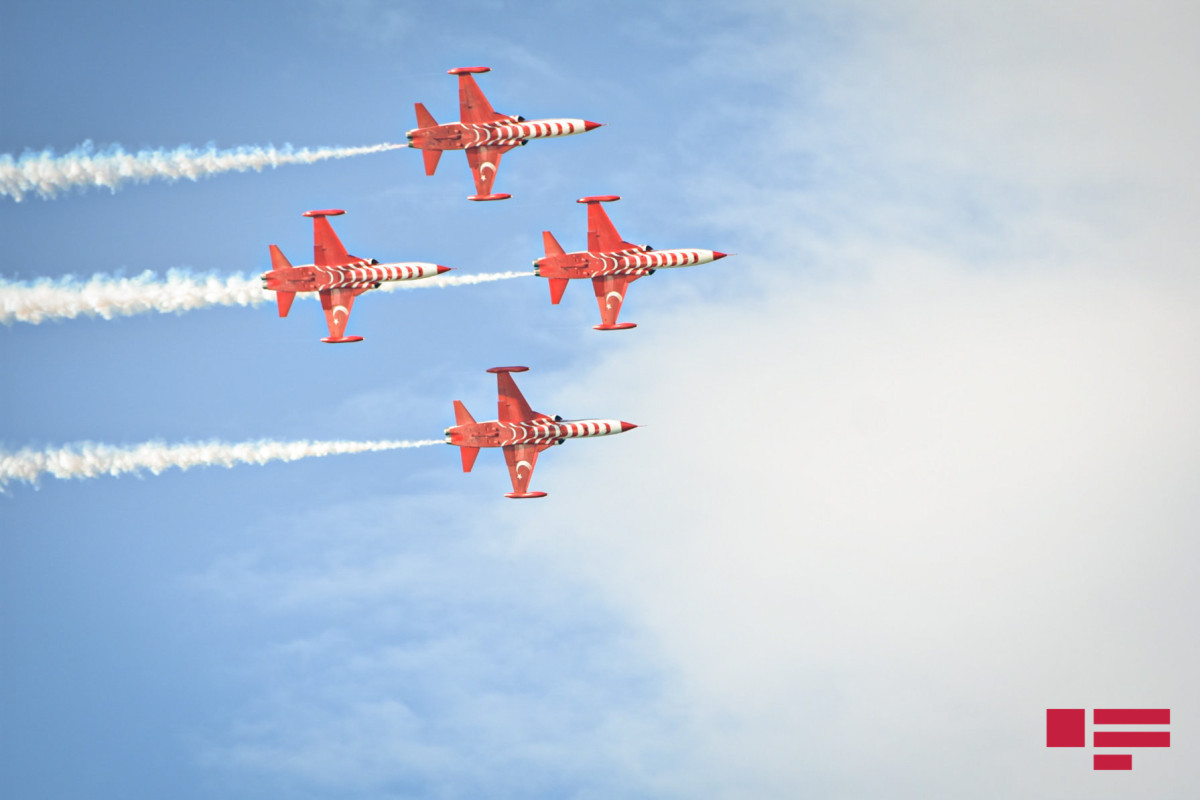 Air show of "Turkish stars" held in Baku sky-VIDEO -PHOTOLENT 