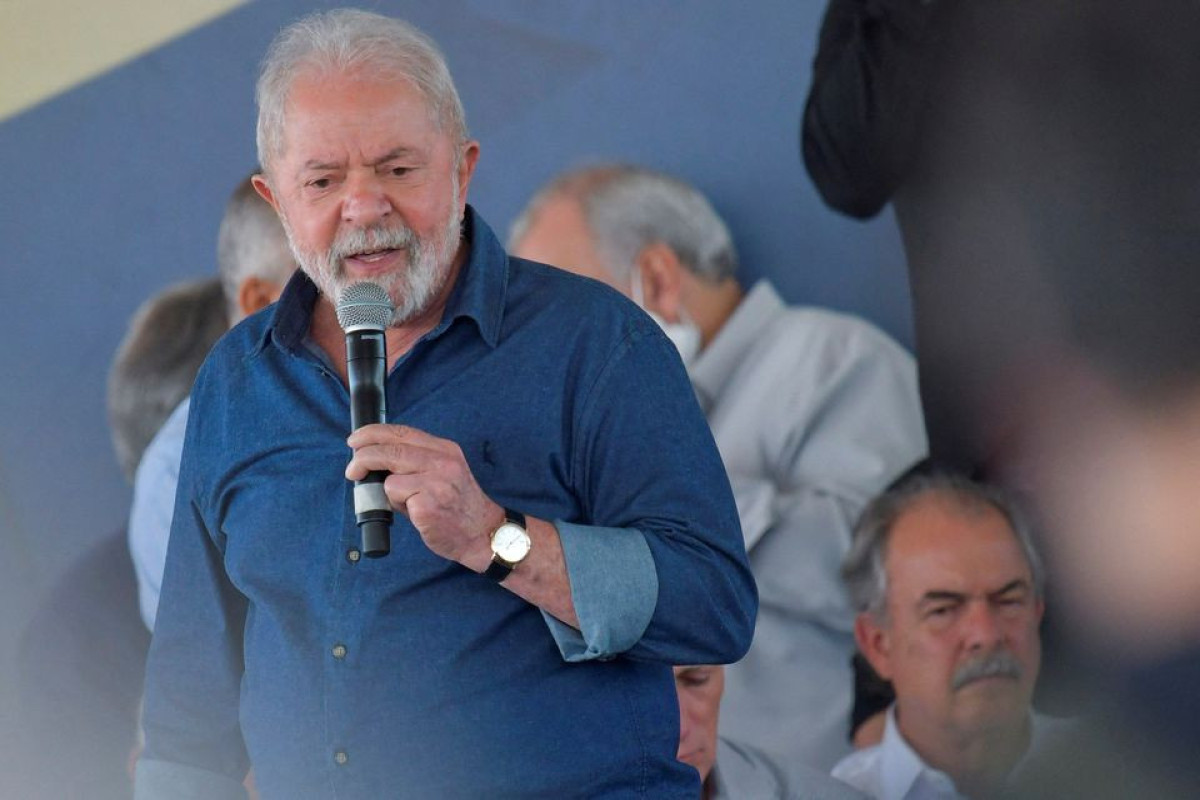 Brazil's Lula reaches 48% voter support ahead of election -Datafolha poll