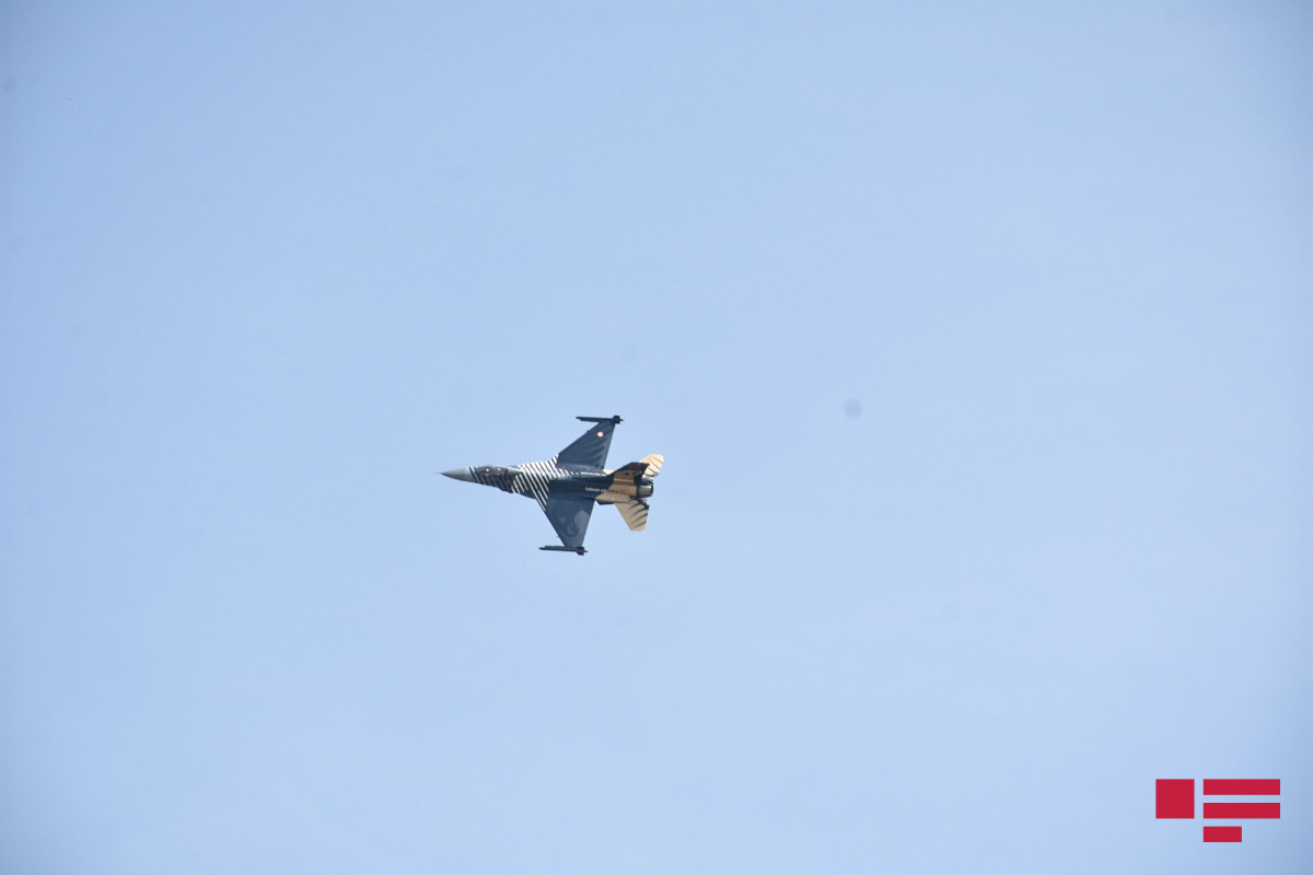 Azerbaijani, Turkish Presidents watched air show at "TEKNOFEST Azerbaijan" festival