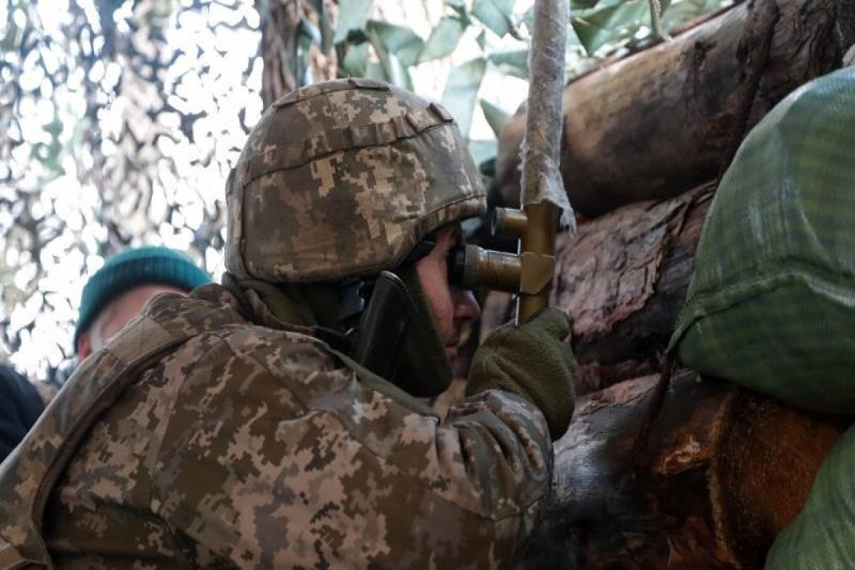 Ukrainian units open fire on Yasynuvata