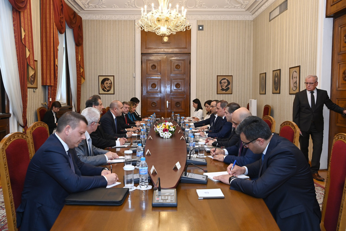 President of Bulgaria receives Azerbaijani FM