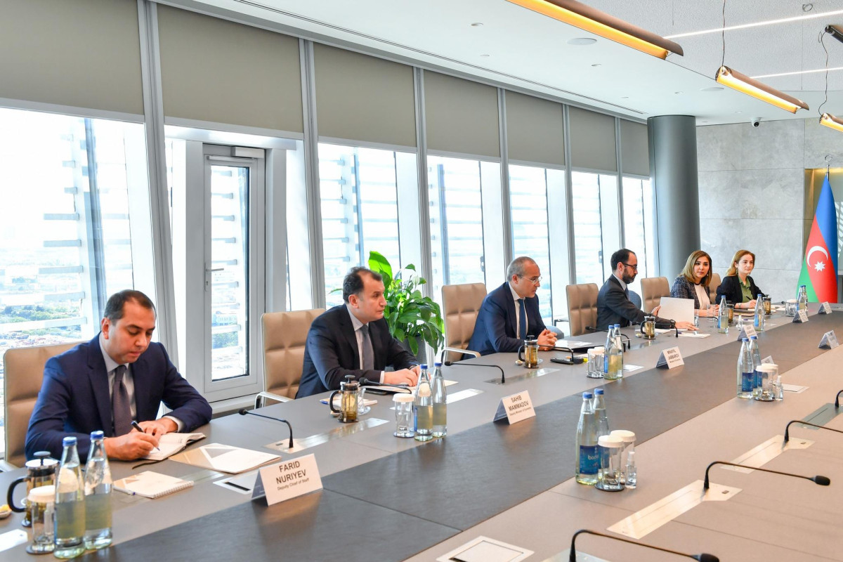 Azerbaijan's Minister of Economy met with head of EIB Regional Representation