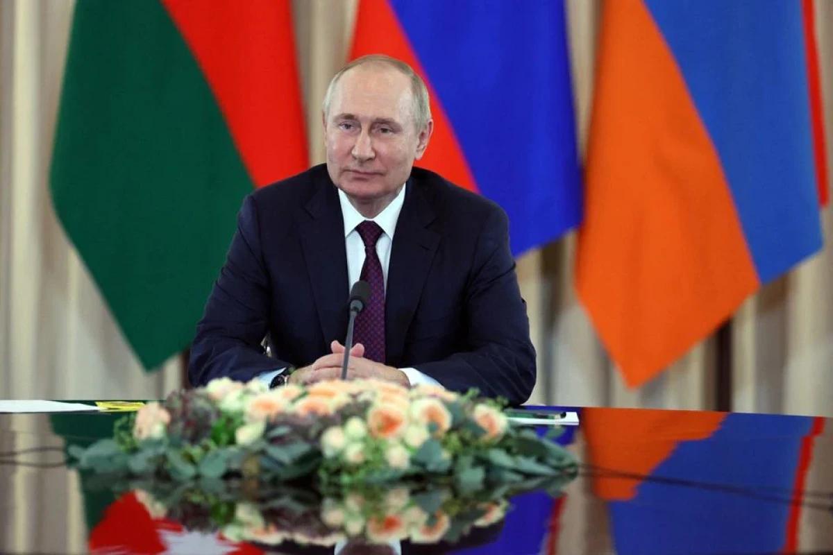 Russia's President Vladimir Putin attends a trilateral meeting with Armenia's Prime Minister Nikol Pashinyan and Azerbaijan's President Ilham Aliyev in Sochi, Russia October 31, 2022