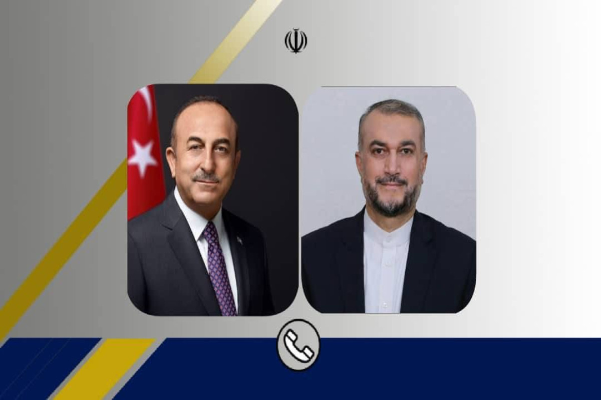Turkish FM discusses with Iranian counterpart relations with Azerbaijan