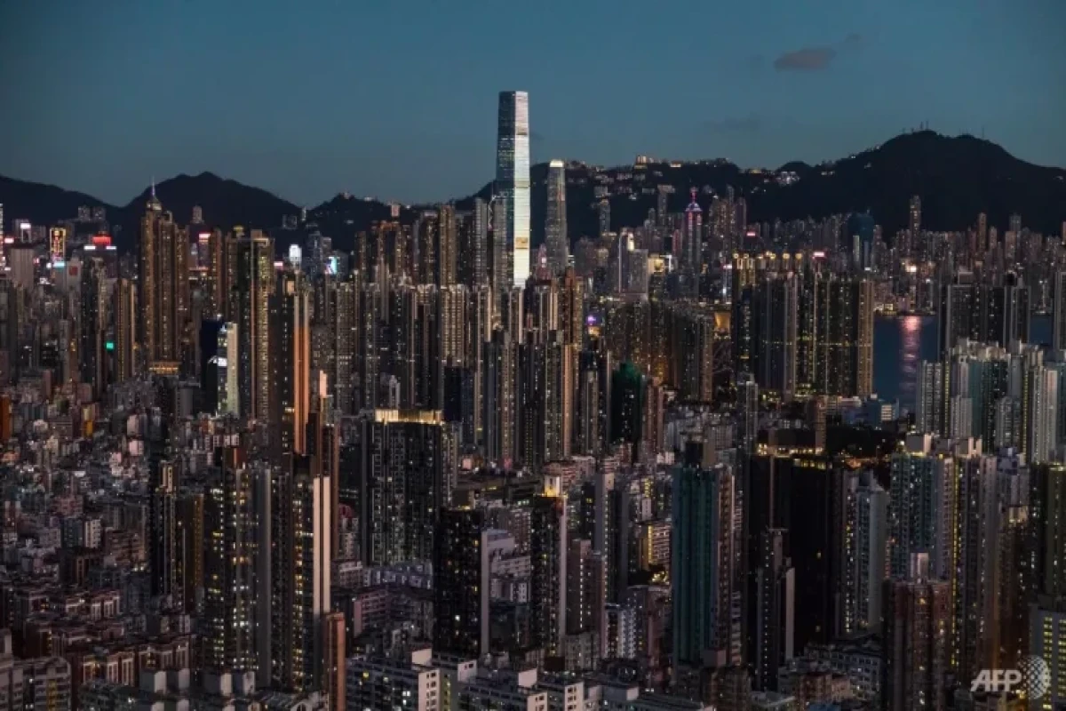 Hong Kong braces for storm Nalgae as city hosts financial summit