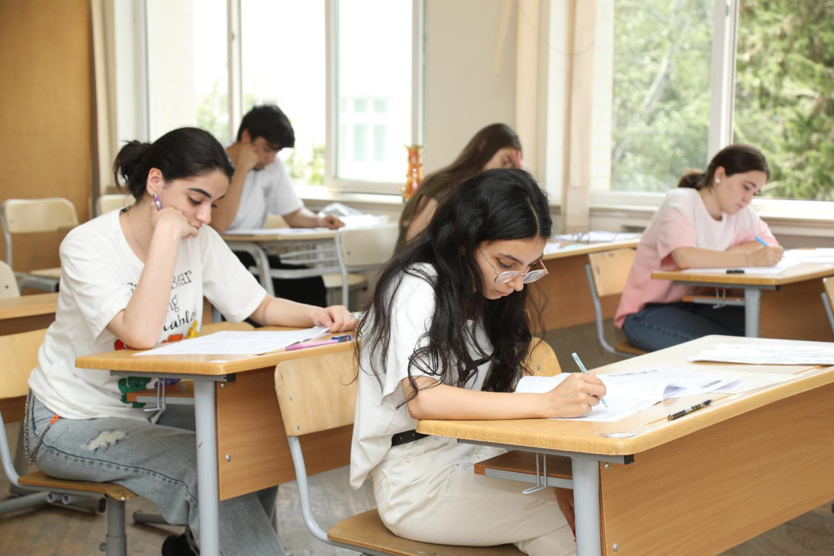 Student scholarships increased by 20% in Azerbaijan