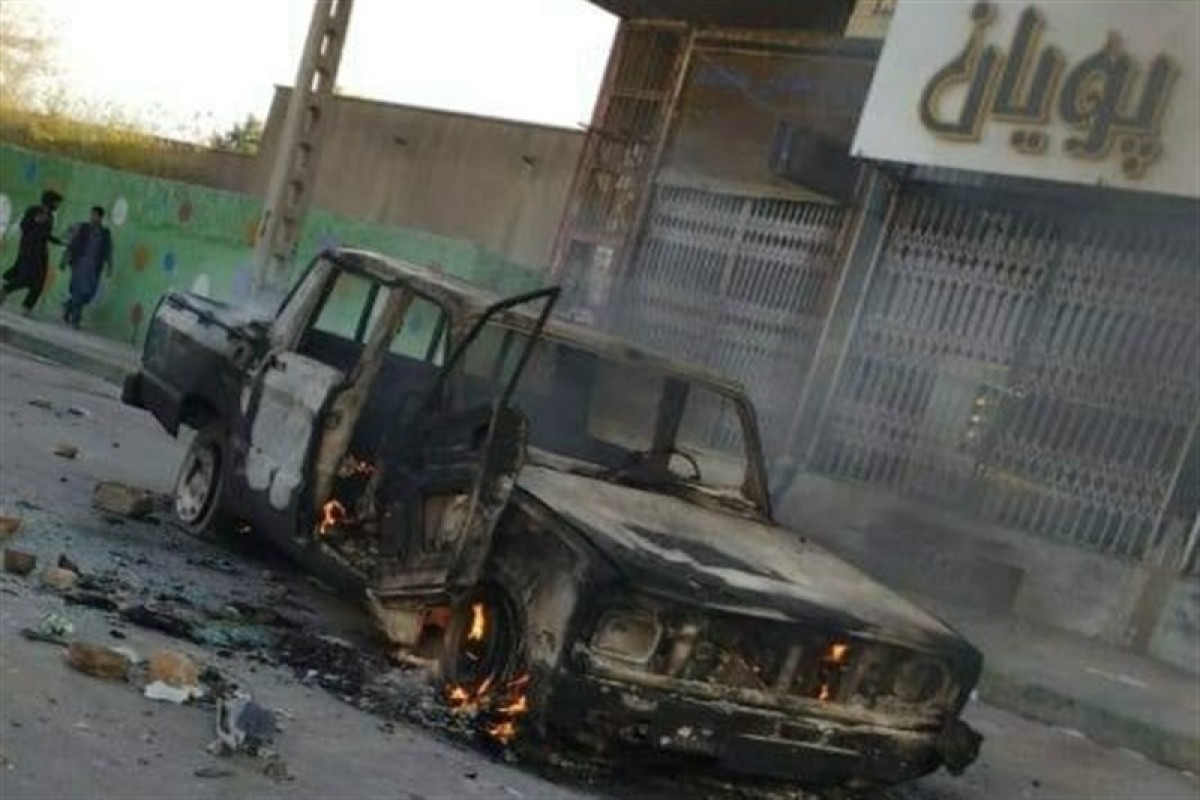 Protestors and police clash in Iran, some injured-PHOTO 