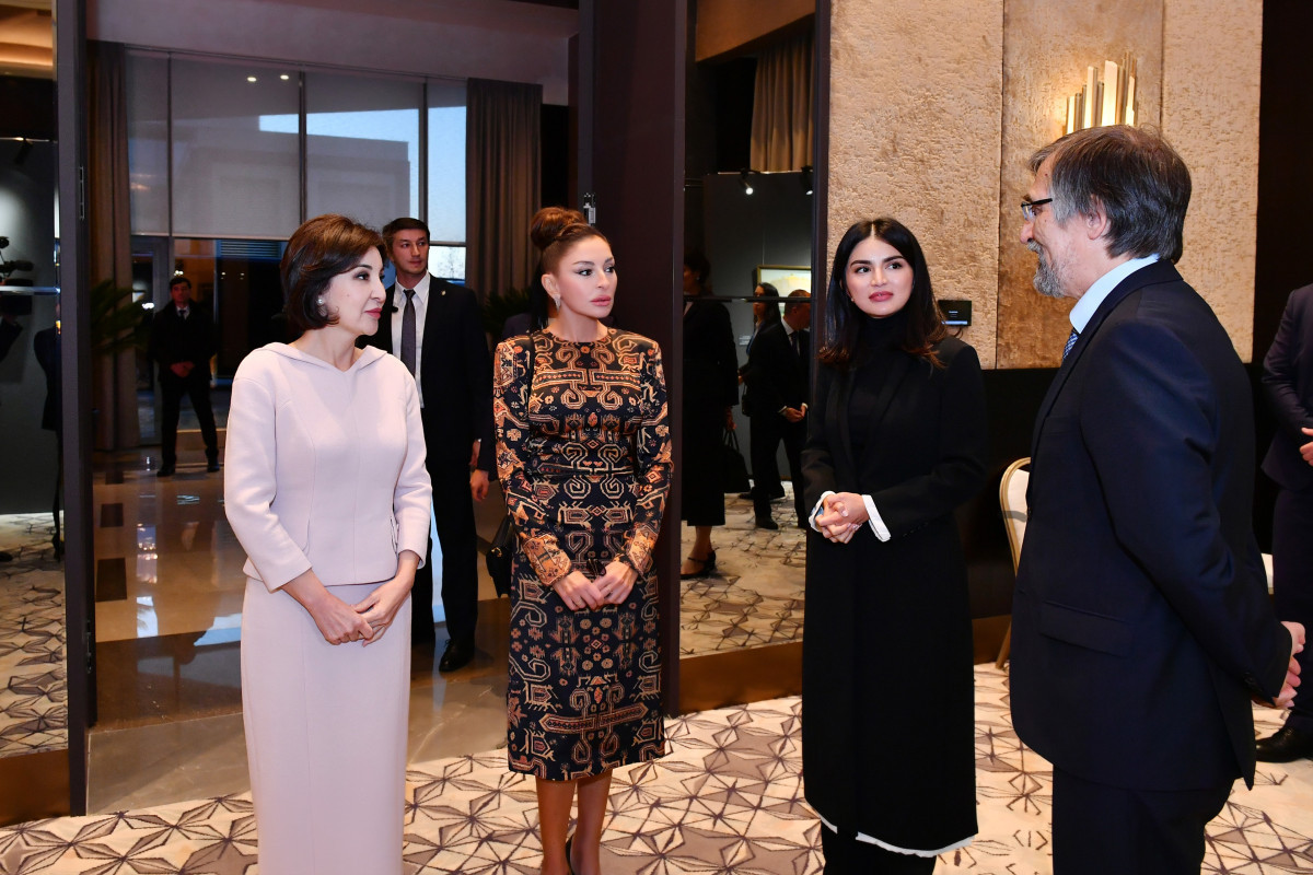 First Lady of Azerbaijan Mehriban Aliyeva viewed "Colors of Uzbekistan" exhibition in Samarkand-PHOTO 