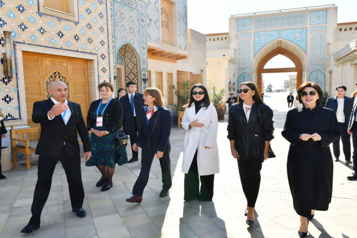 First Lady of Azerbaijan Mehriban Aliyeva got acquainted with the "Eternal City" historical-ethnographic complex-PHOTO 