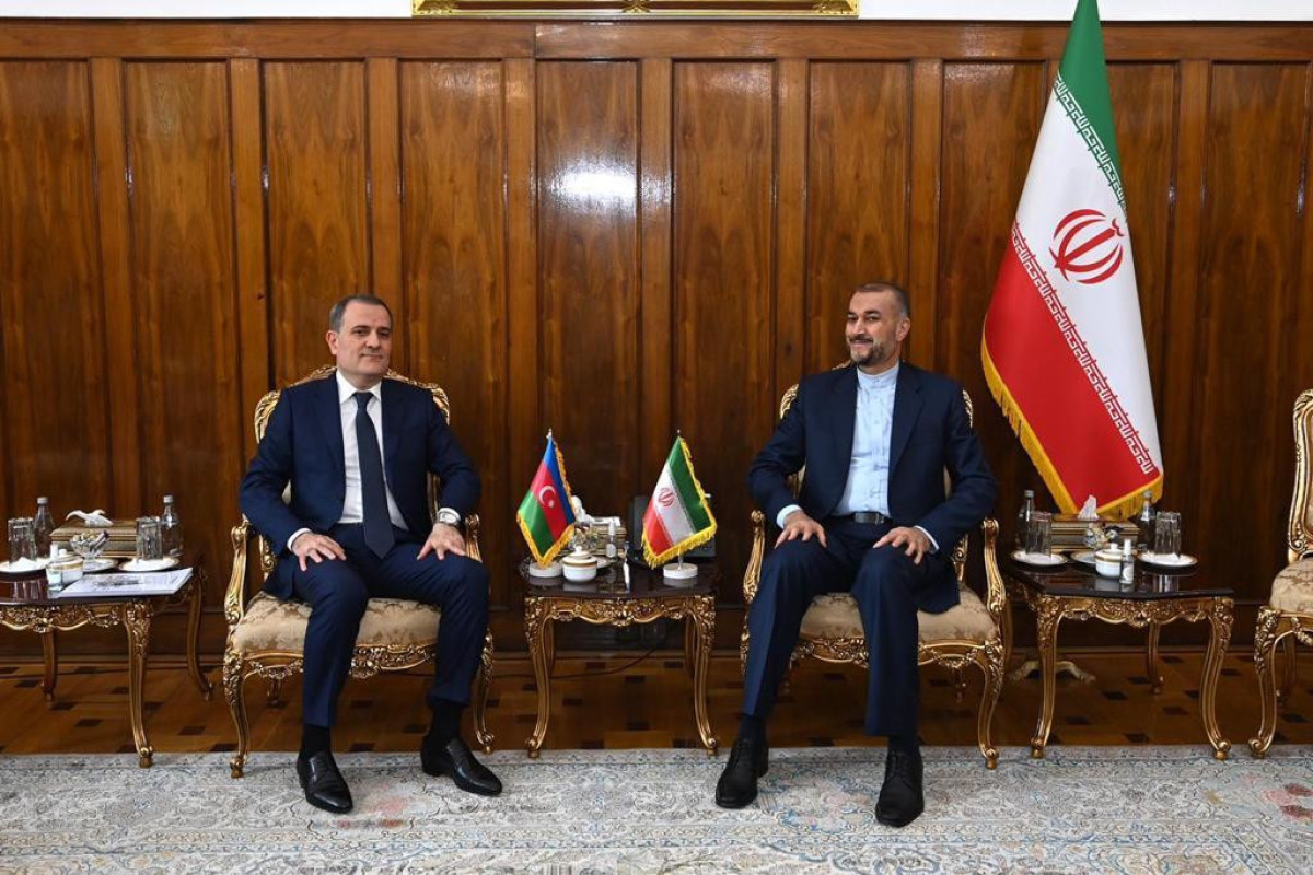Azerbaijani and Iranian FMs discussed the recent situation in relations