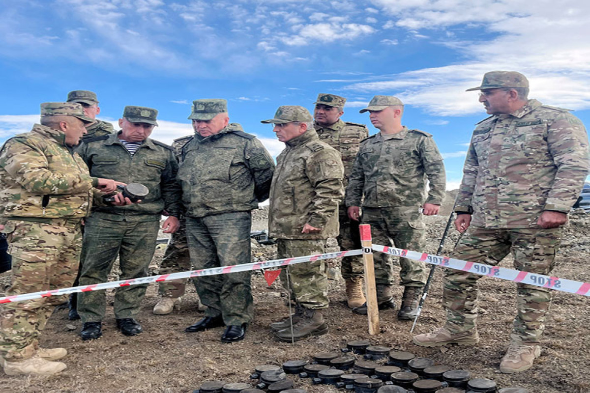 Commander of the peacekeepers and the head of the Turkish contingent inspected the minefield in Sarıbaba