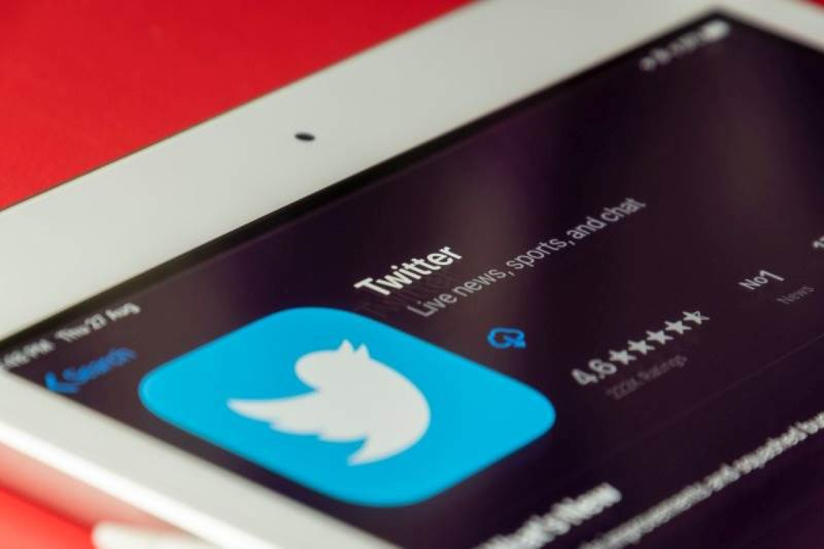 Apple 'threatened' to remove Twitter from App Store, Musk says