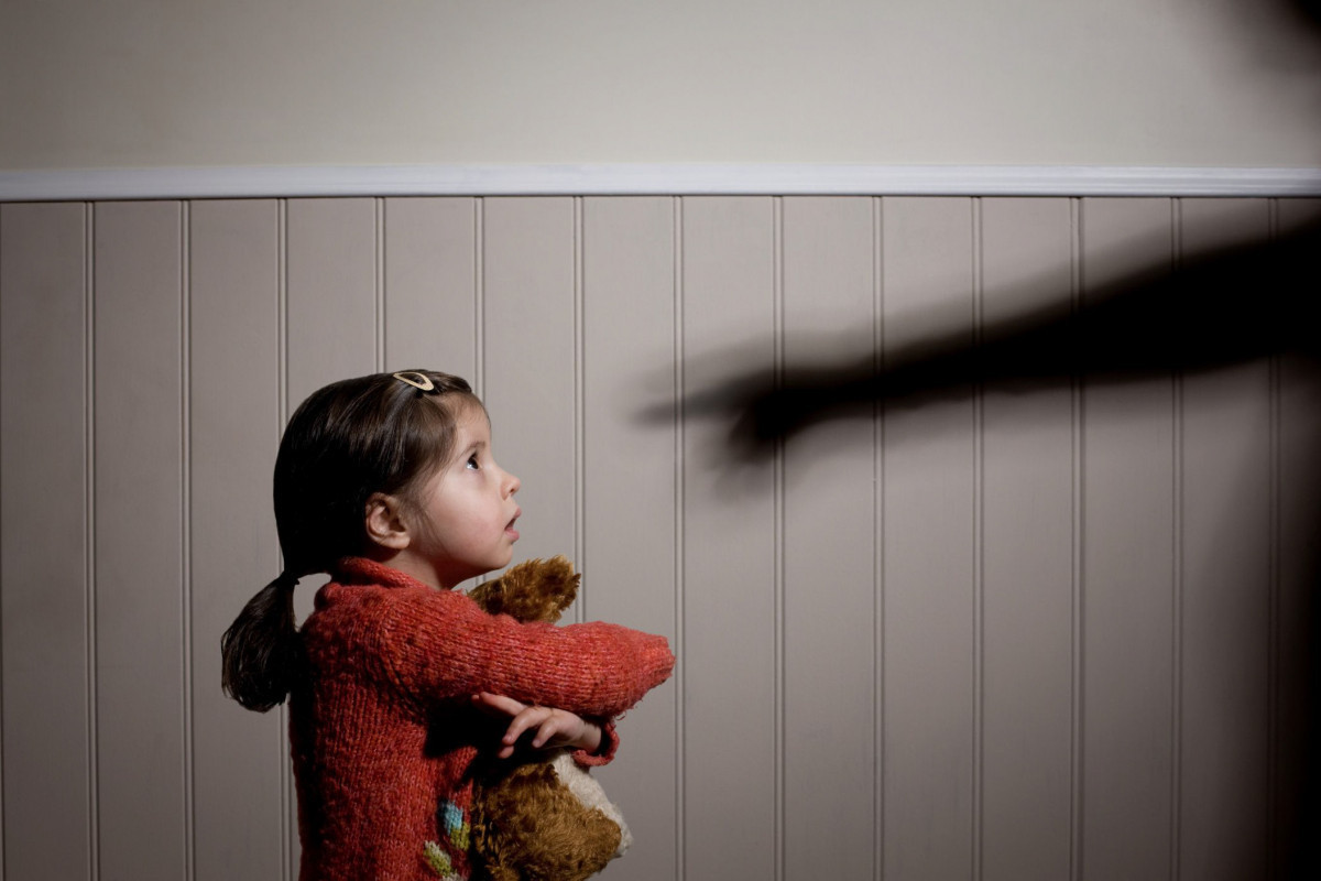 People who sexually exploit children to be deprived of parental rights