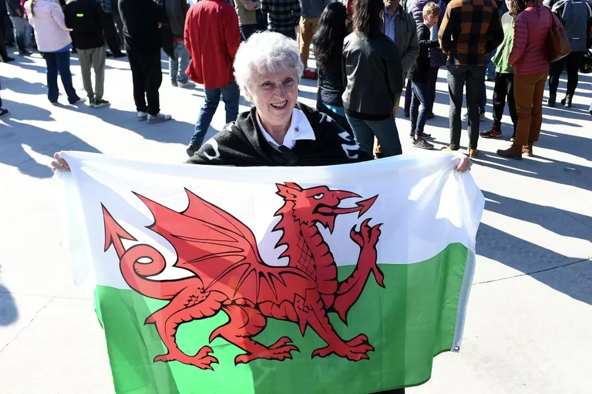 Thousands march in Cardiff calling for Welsh independence