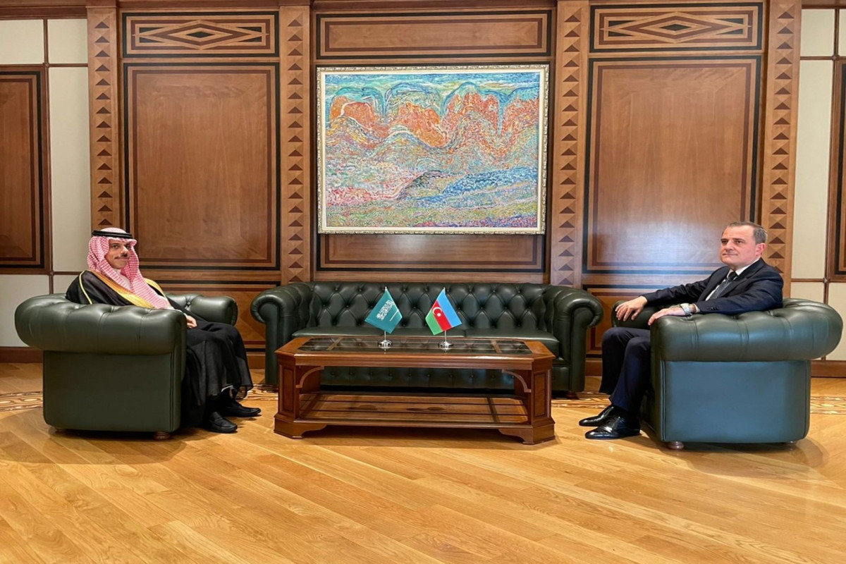 Faisal bin Farhan Al Saud, Jeyhun Bayramov
