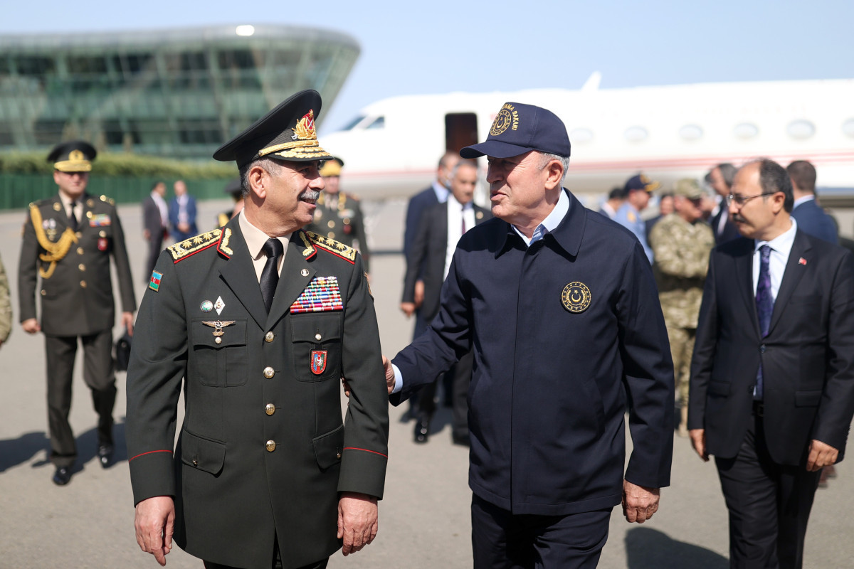 Turkish National Defense Minister arrives in Azerbaijan