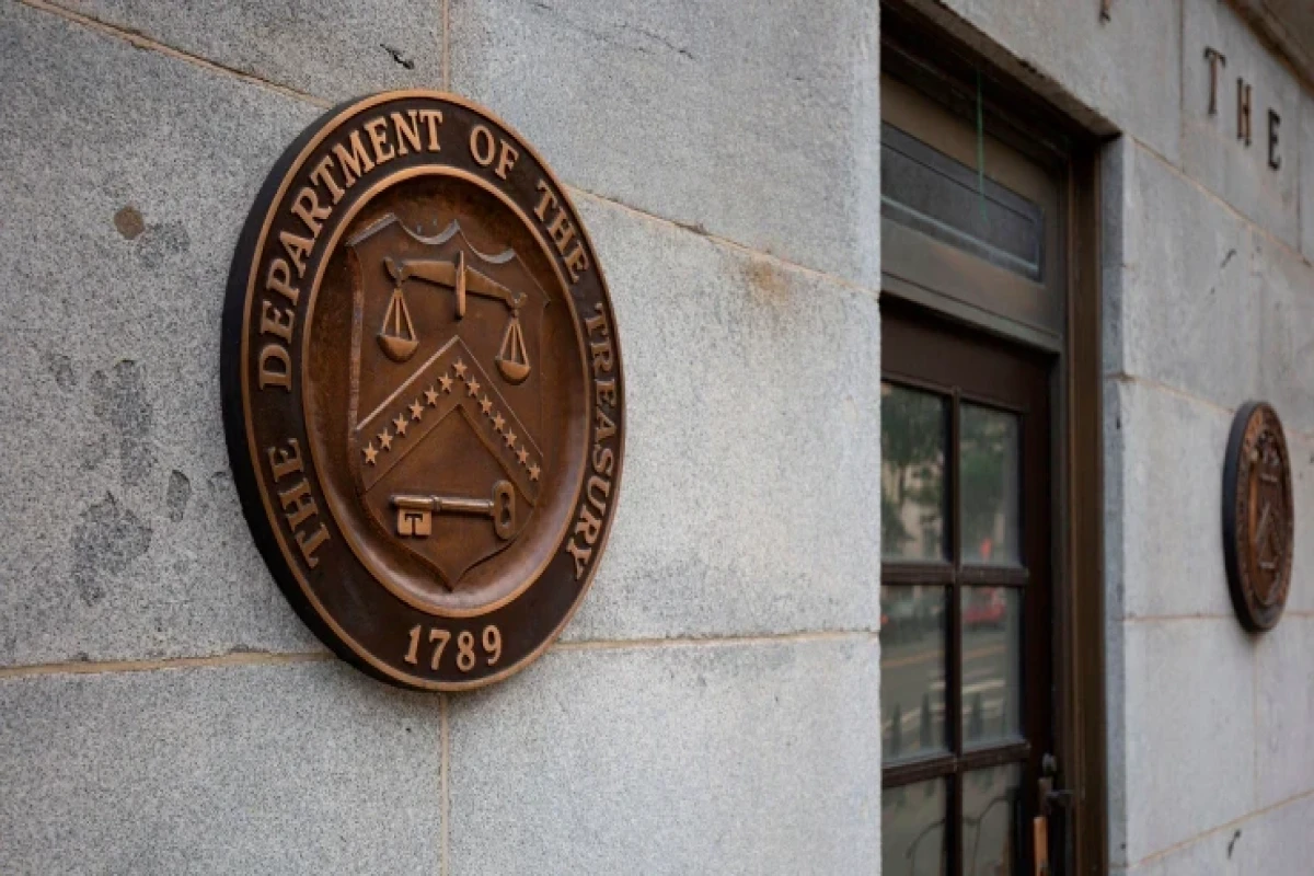US national debt tops $31 trillion for first time in history - Treasury data