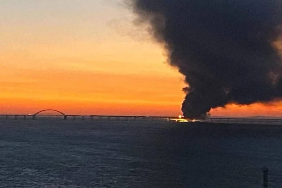 Putin instructs to create government commission over the emergency at the Crimean bridge