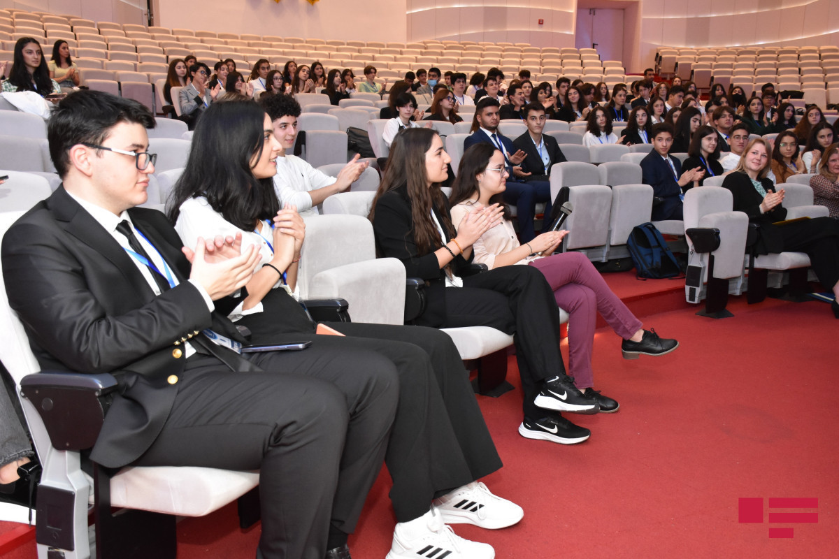 European Azerbaijan School hosts Model United Nations Conference-PHOTO 