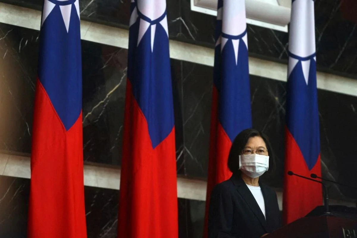 Taiwan tells China that armed confrontation 'absolutely not an option'