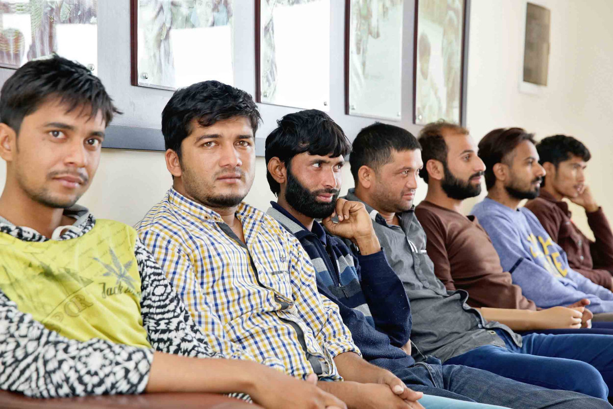Migrant flow from Pakistan, India and Russia to Azerbaijan: How to solve the problem of work and residence permit?-ANALYSIS