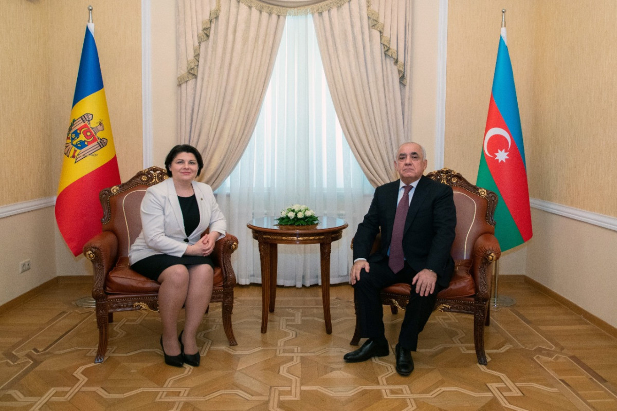 Azerbaijani PM meets with Moldovan counterpart