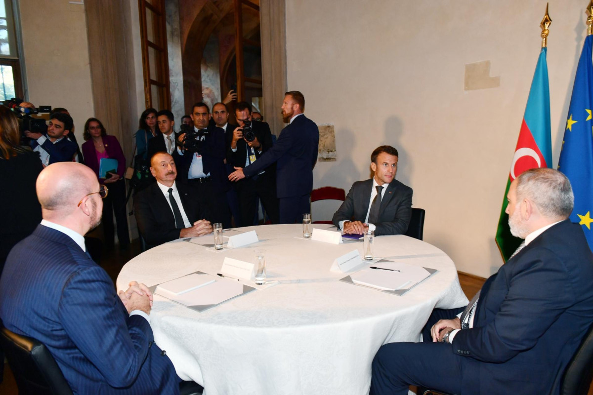 West demands that Pashinyan sign the peace agreement by the end of the year