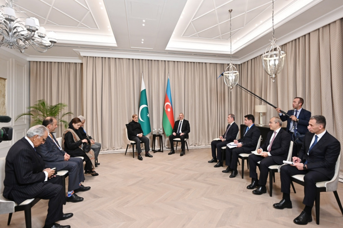 President Ilham Aliyev invites Pakistani PM to visit Azerbaijan