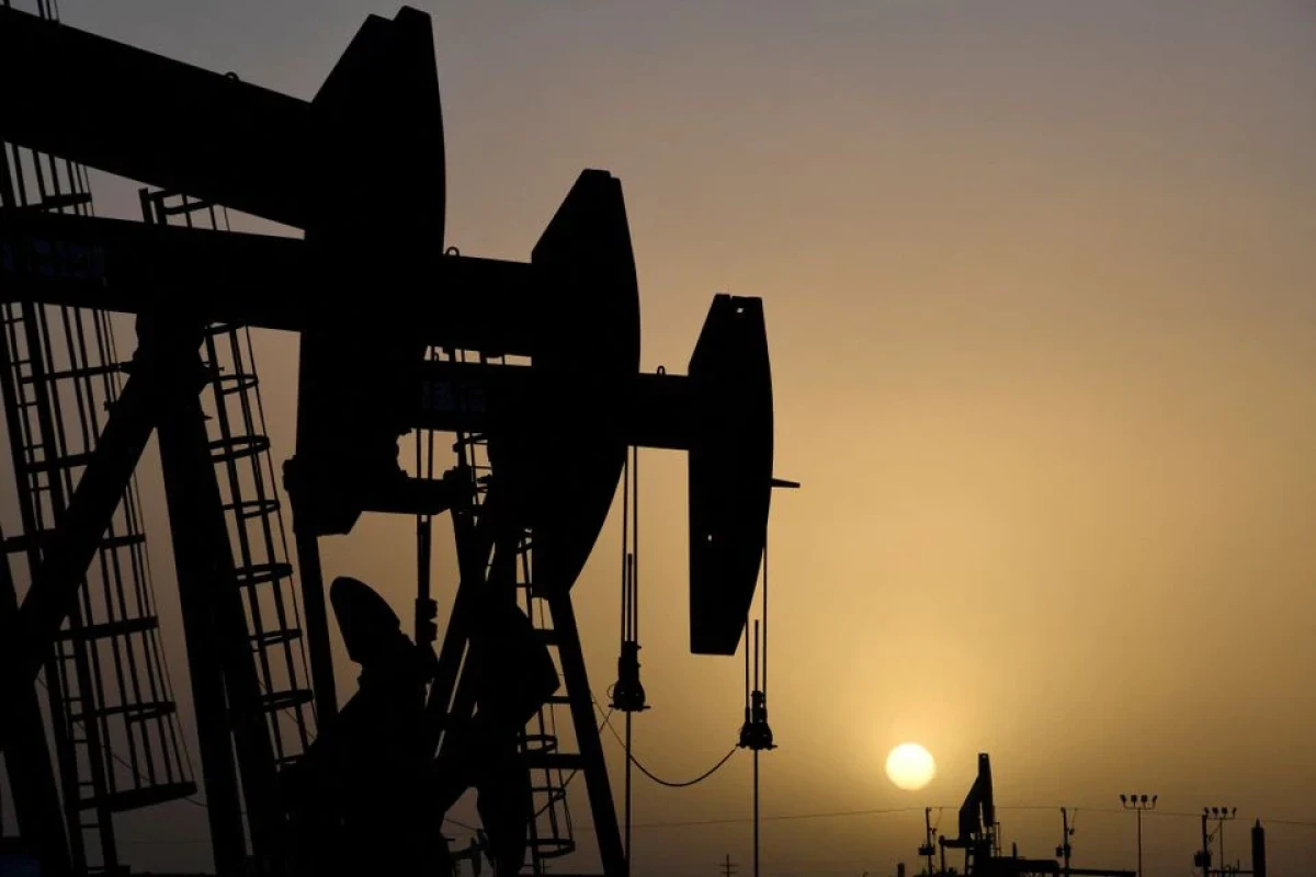 Oil prices shaky amid worsening demand outlook