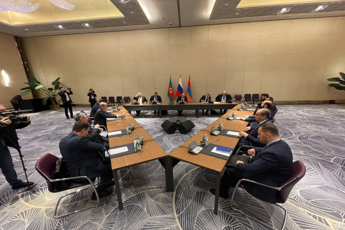 Azerbaijani, Armenian, Russian FMs held meeting in Astana