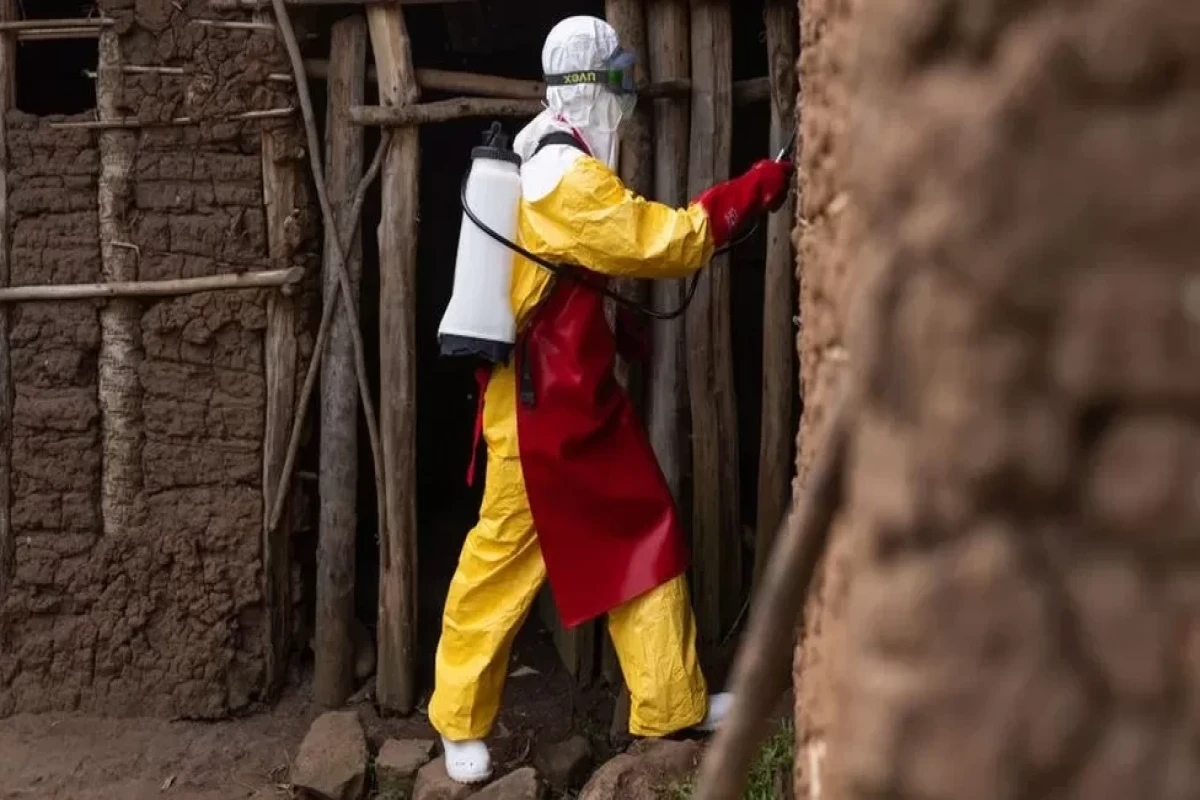 Ebola lockdown declared in two districts of Uganda