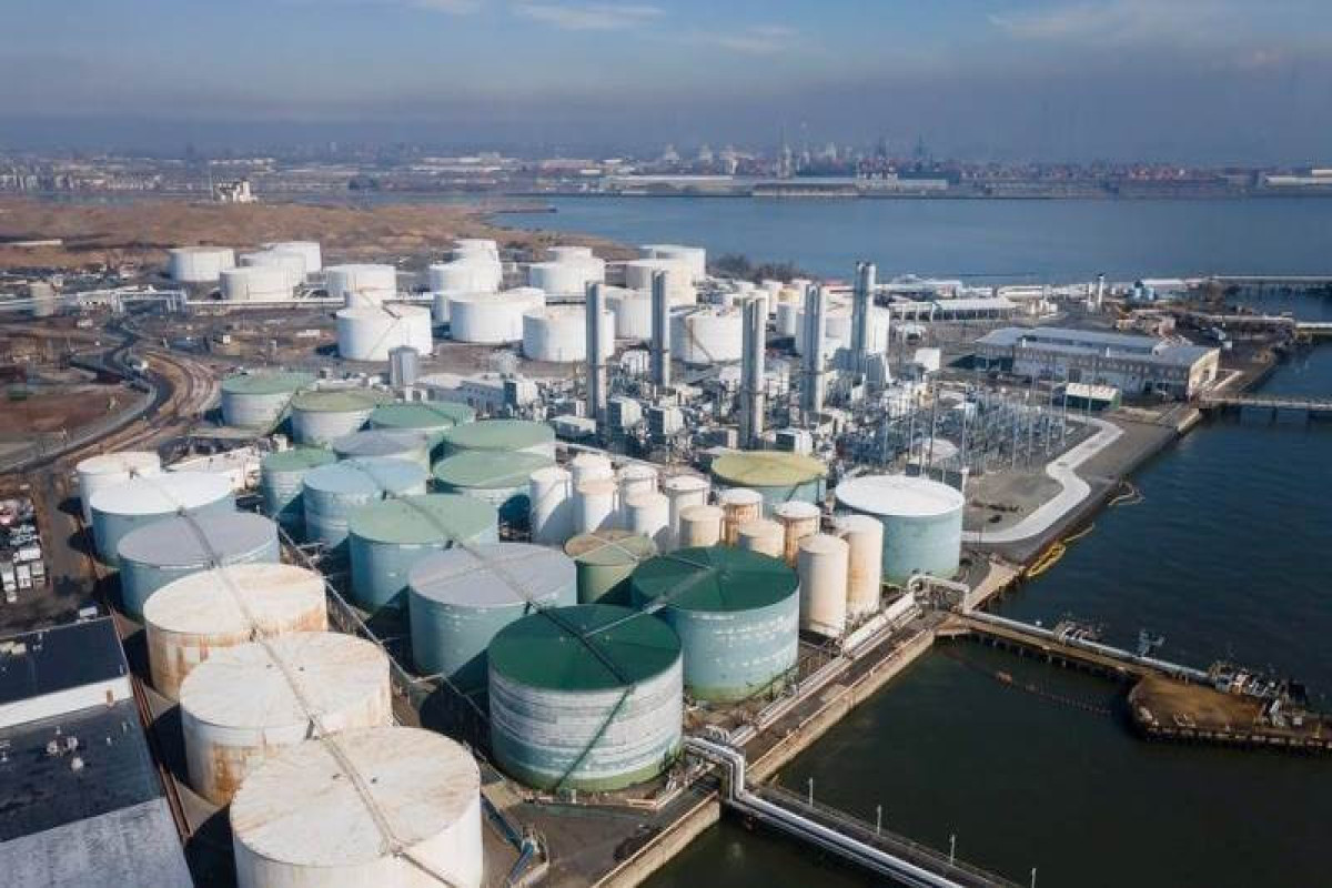 US oil inventories down by 1.27M barrels
