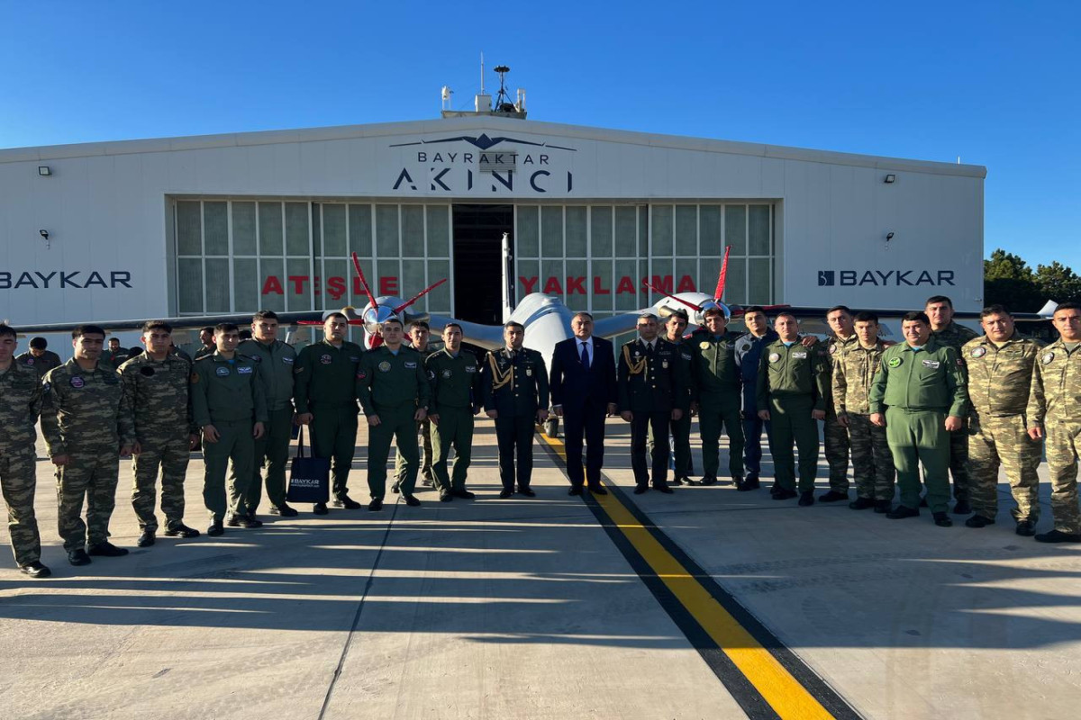 Azerbaijani servicemen successfully completed the course of operation of AKINCI Armed UAVs-PHOTO 