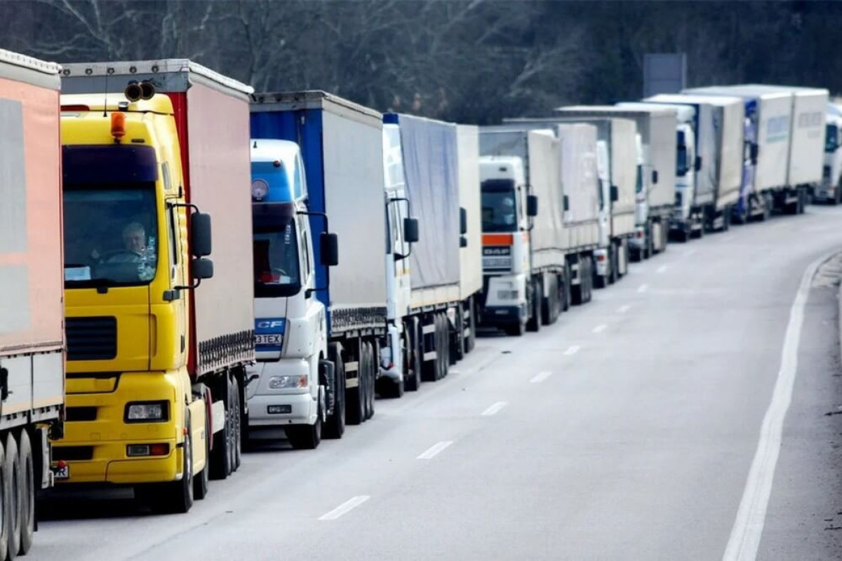 Turkmenistan to apply new tariffs to Azerbaijani trucks