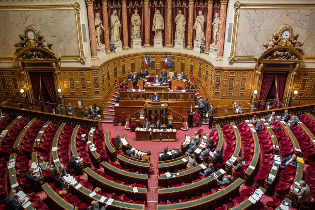 No-confidence vote against French government fails in parliament