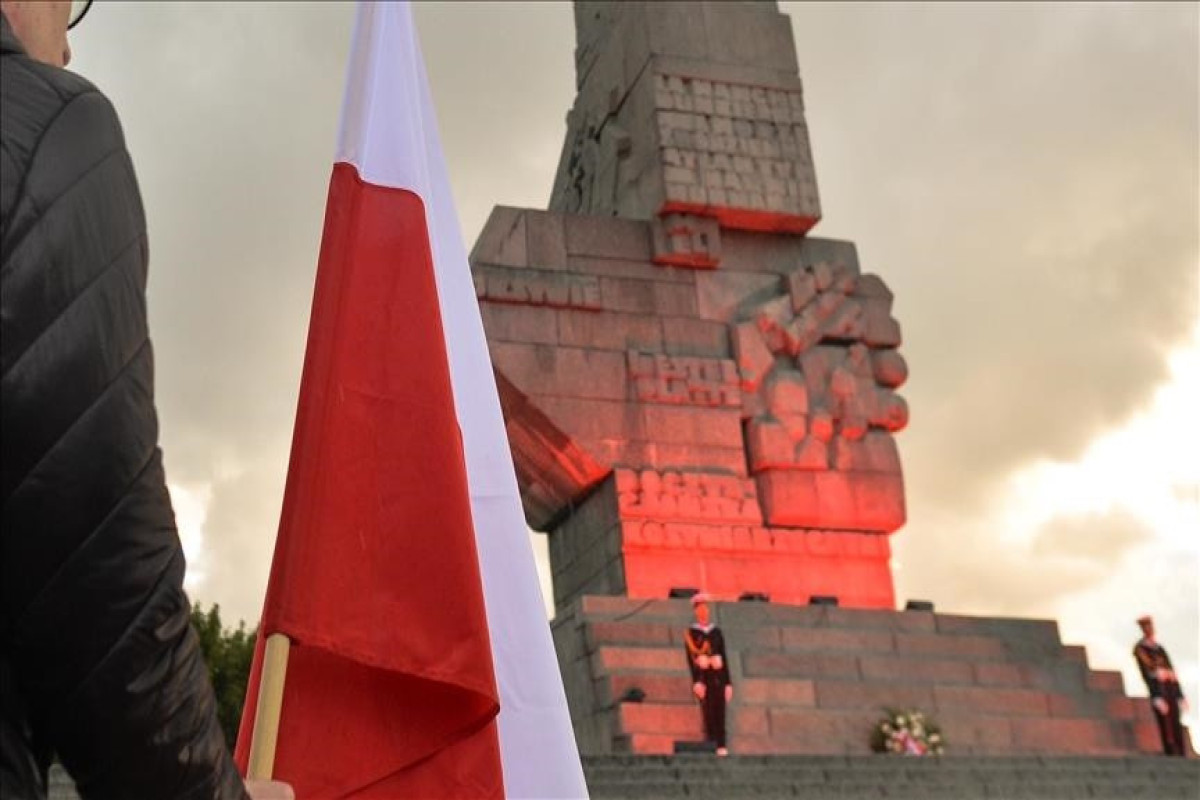 Poland  demands compensation from Germany for damage caused in the war