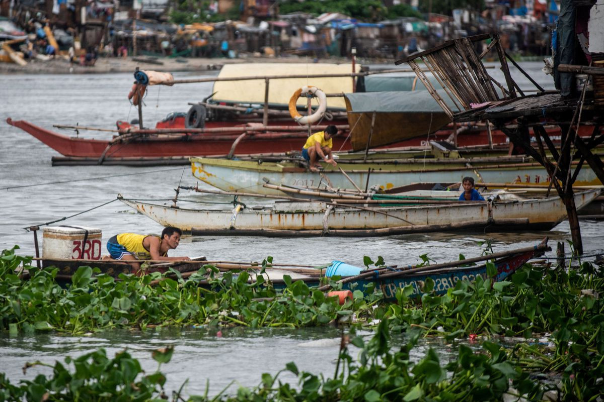 Storm Nalgae death toll climbs to 48 in Philippines, 22 missing