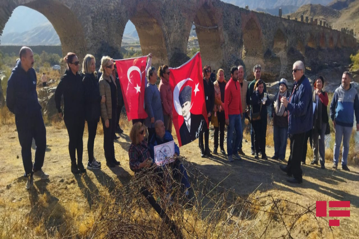 Turkish travelers viewed Khudafarin bridges-UPDATED 