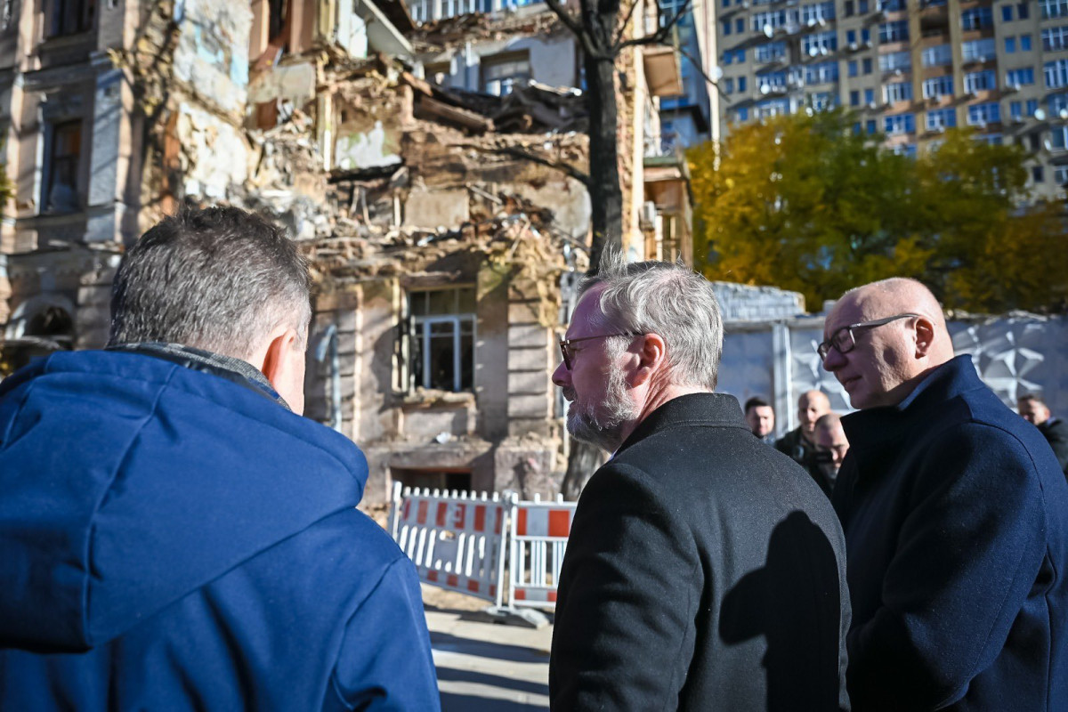 Czech ministers led by Prime minister arrived in Kyiv for negotiations with the local government