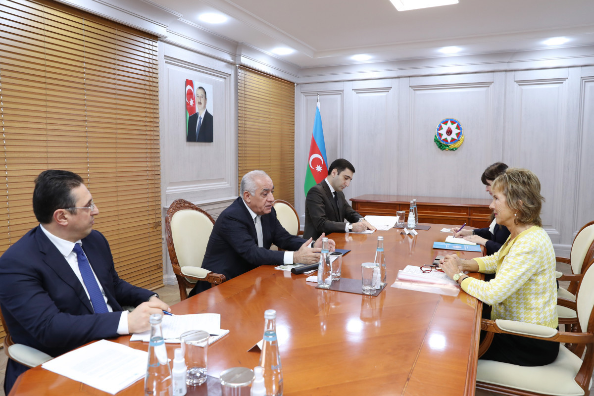 Ali Asadov meets with Executive Secretary of the UN Economic Commission for Europe