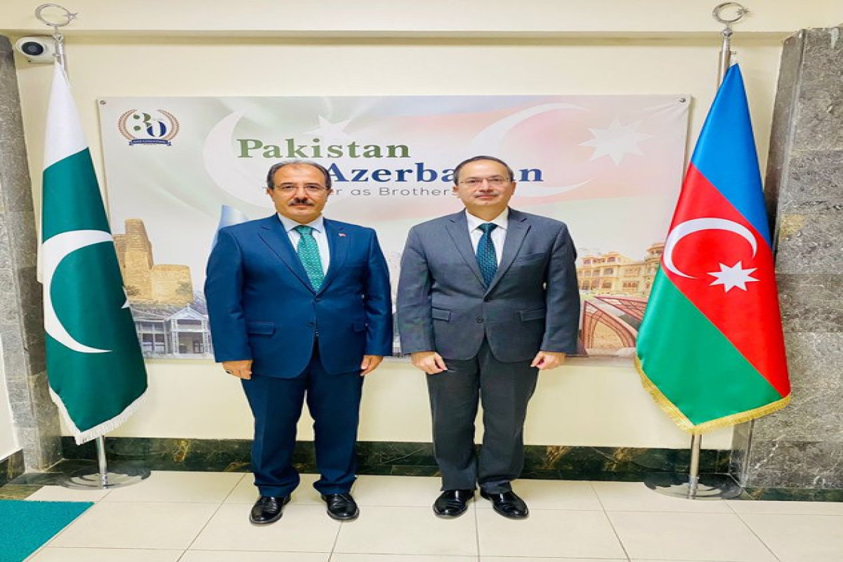 Cahit Bagci, Bilal Hayee