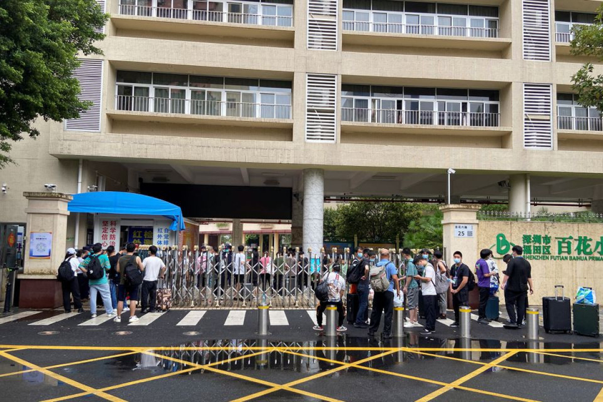 China's Shenzhen extends COVID curbs but stops short of full lockdown