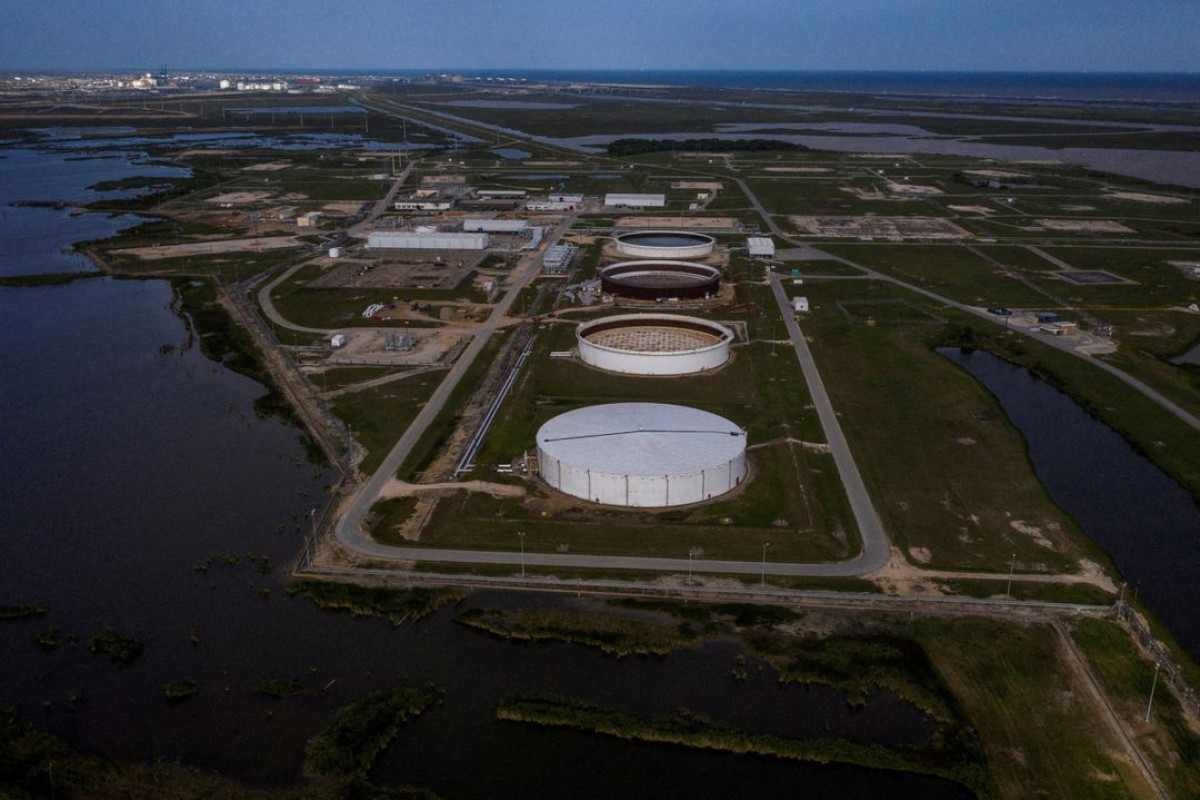 Crude in U.S. emergency reserve falls to lowest since Nov. 1984