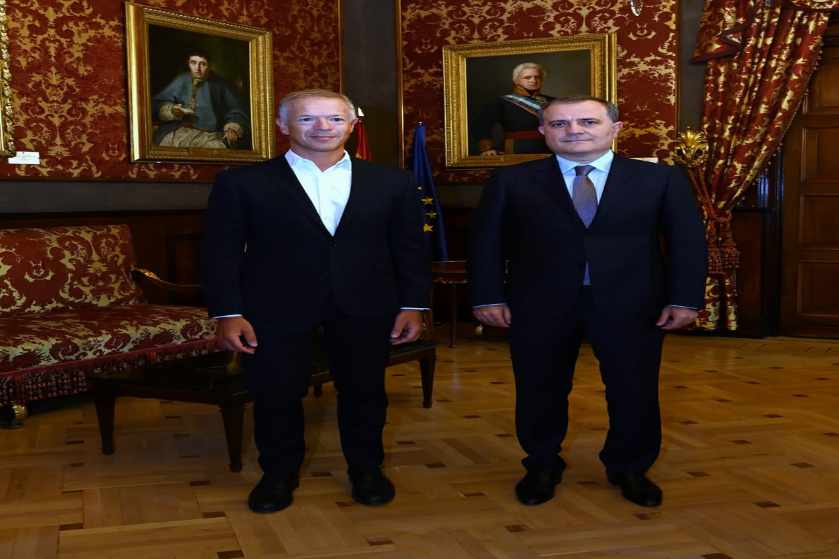 Jeyhun Bayramov,  Ander Gil