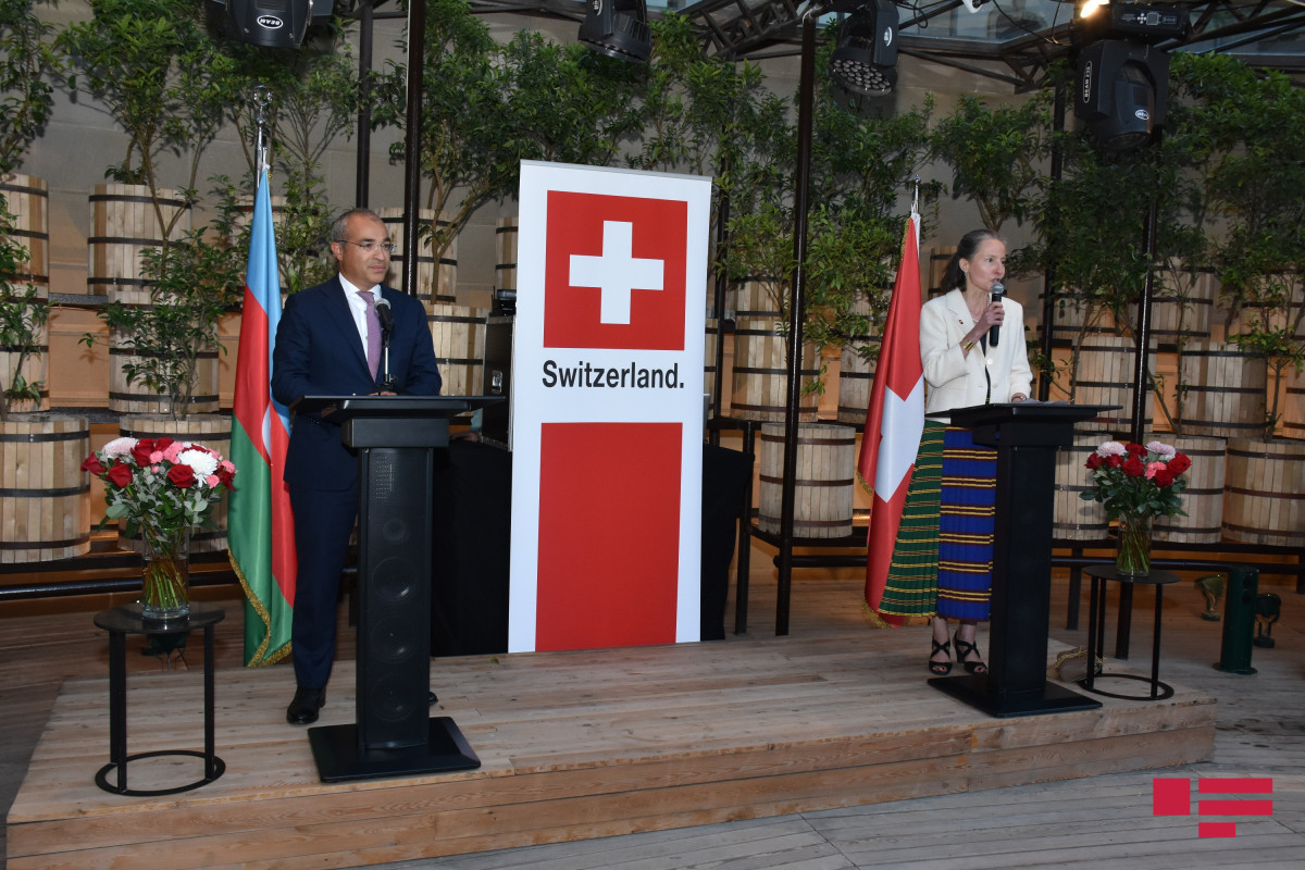 Mikayil Jabbarov, Muriel Peneveire