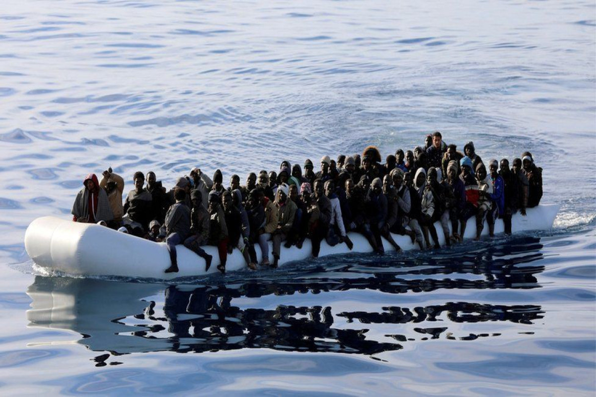 Eight migrants die, 15 missing after boat sinks off Tunisia