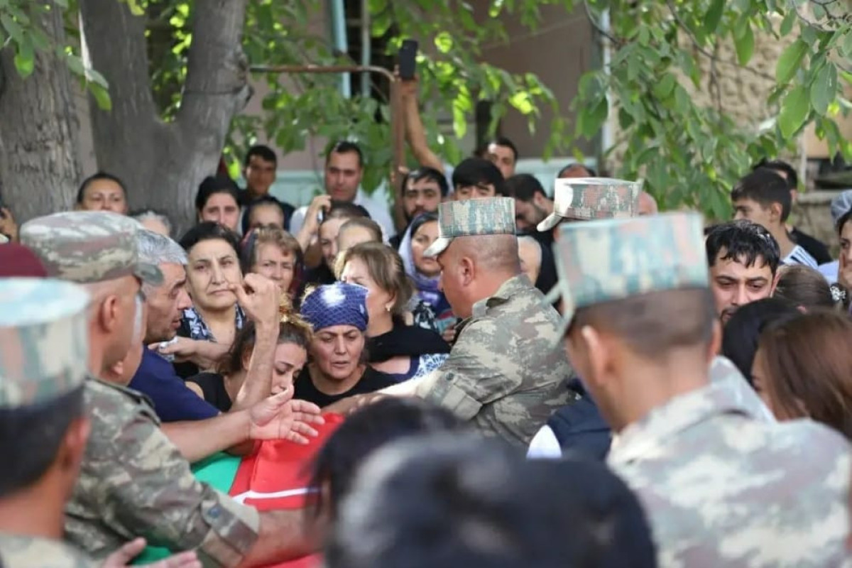 Azerbaijani martyred Senior Lieutenant laid to rest in Sharur