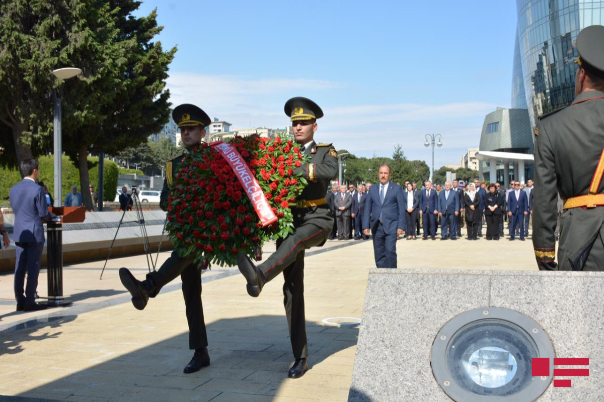 Turkish Embassy commemorates those who died for freedom of Baku-PHOTO 