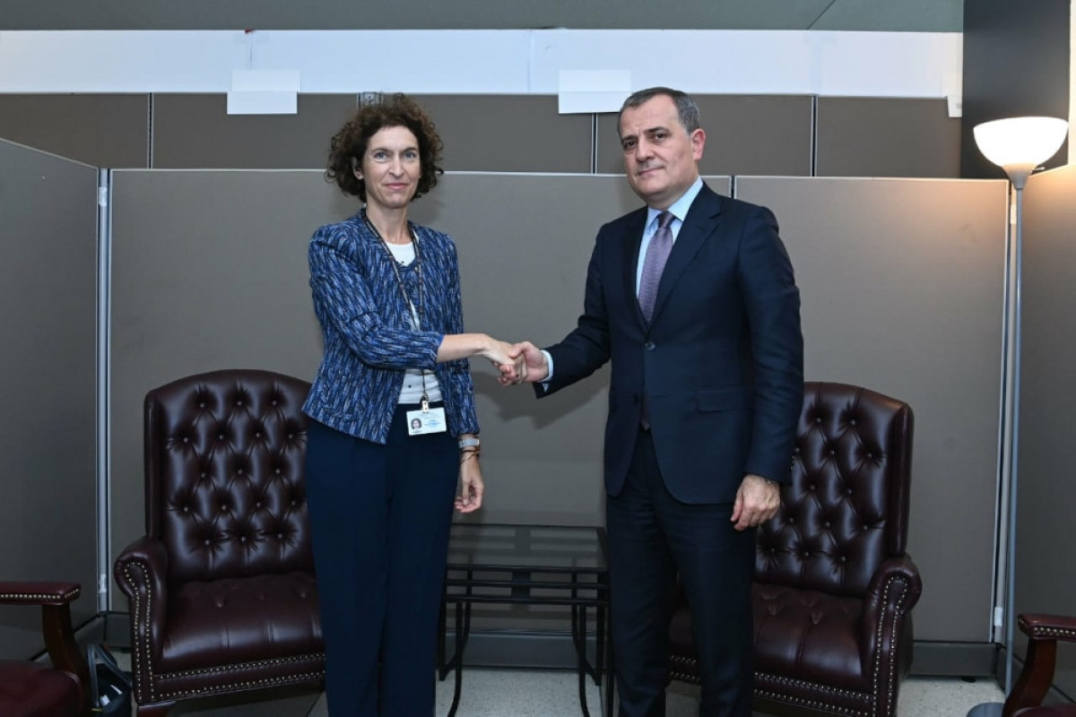 Azerbaijani, Andorran FMs hold meeting